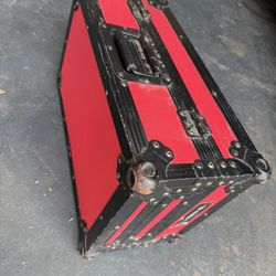 Marathon Coffin Case 
