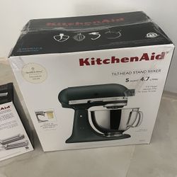 5 Quart Kitchen Aid Plus Attachment  