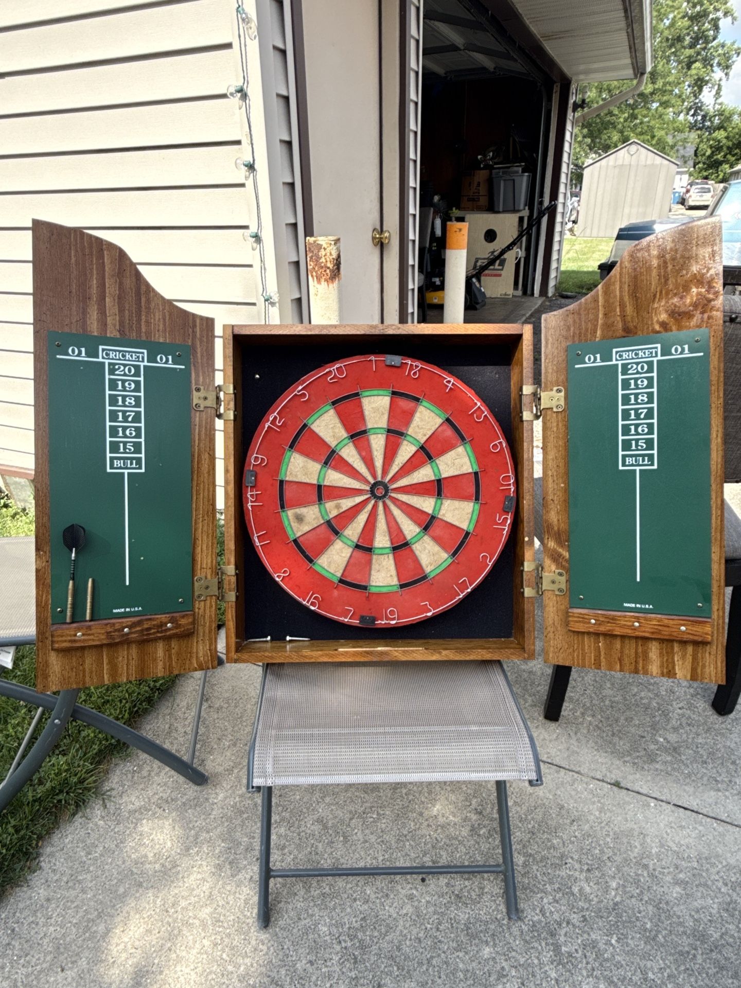 Vintage Marlboro Dartboard Cabinet – Great Condition