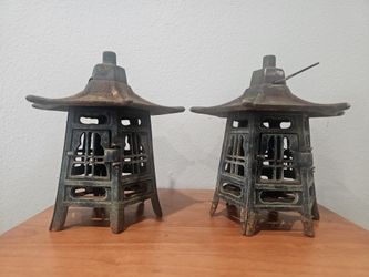 Lot of 2 Vintage Cast  Iron 10" Japanese Style Outdoor Garden Lantern