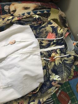 New floral windbreaker size m