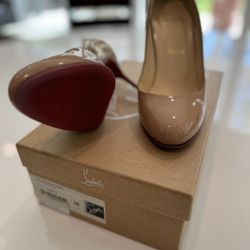 Christian Louboutin Nude Size 38
