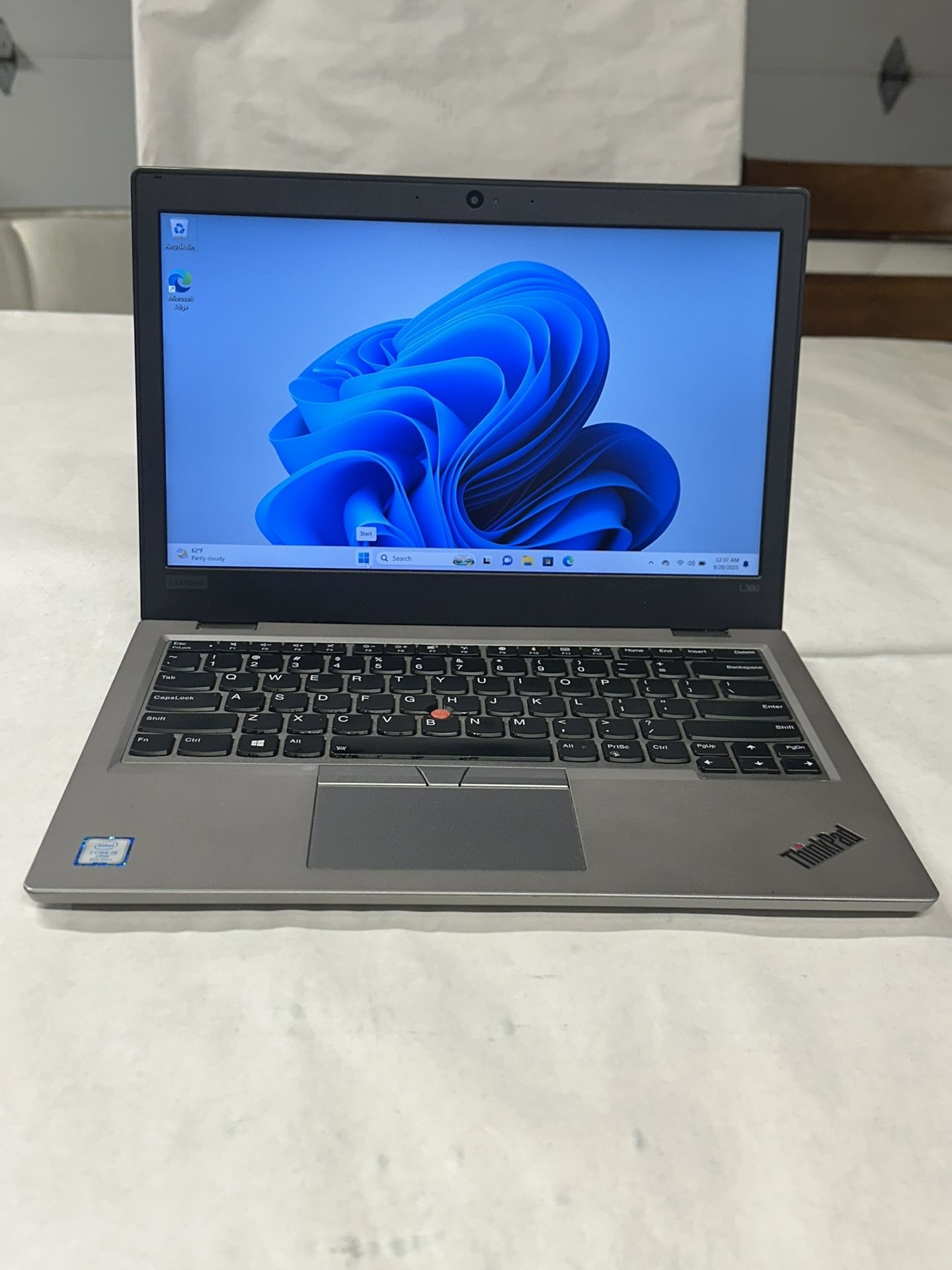 Laptop Lenovo L380 i5 8th Generation Price is Firm  Good Condition Touchscreen  read Description 