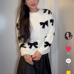 Women's White and Black Bow Sweater
