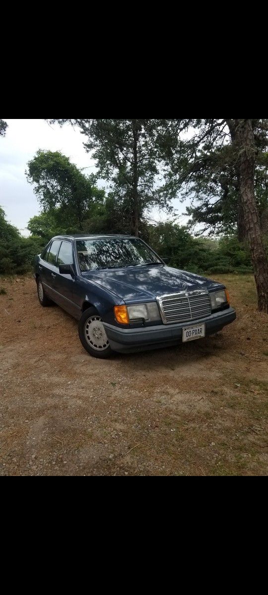 1987 Mercedes-Benz 300