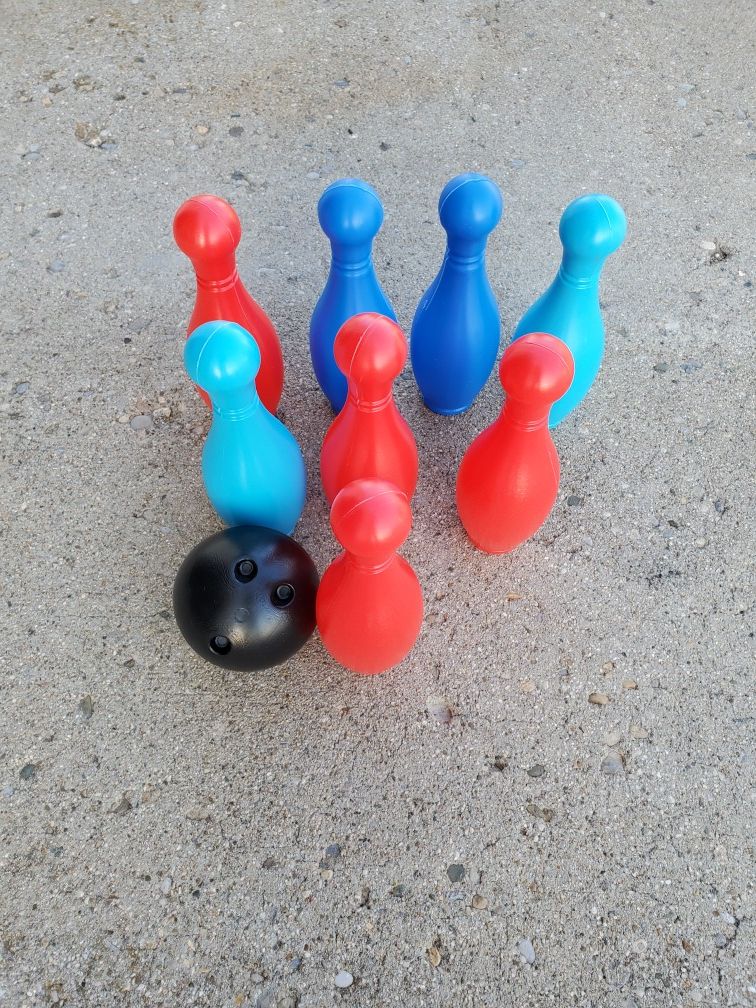 Plastic Bowling Toy Set