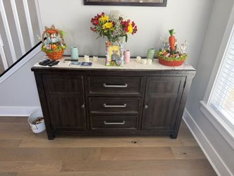 Buffet Cabinet 