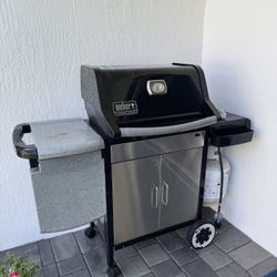 Weber Genesis Silver Grill - 5 Years Old!