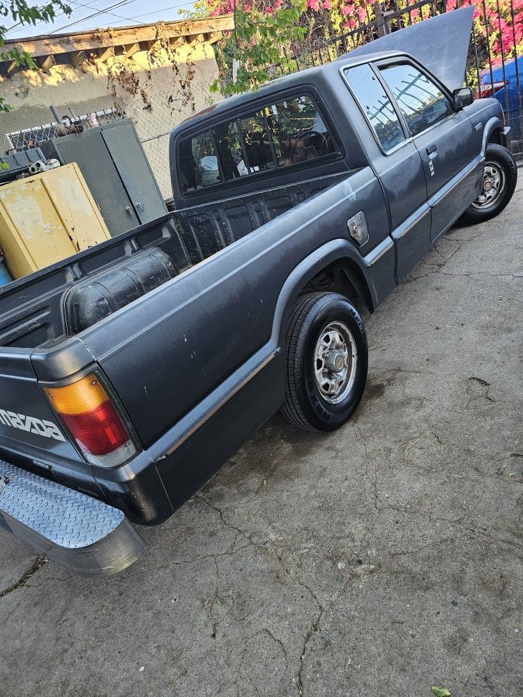 Mazda B2200