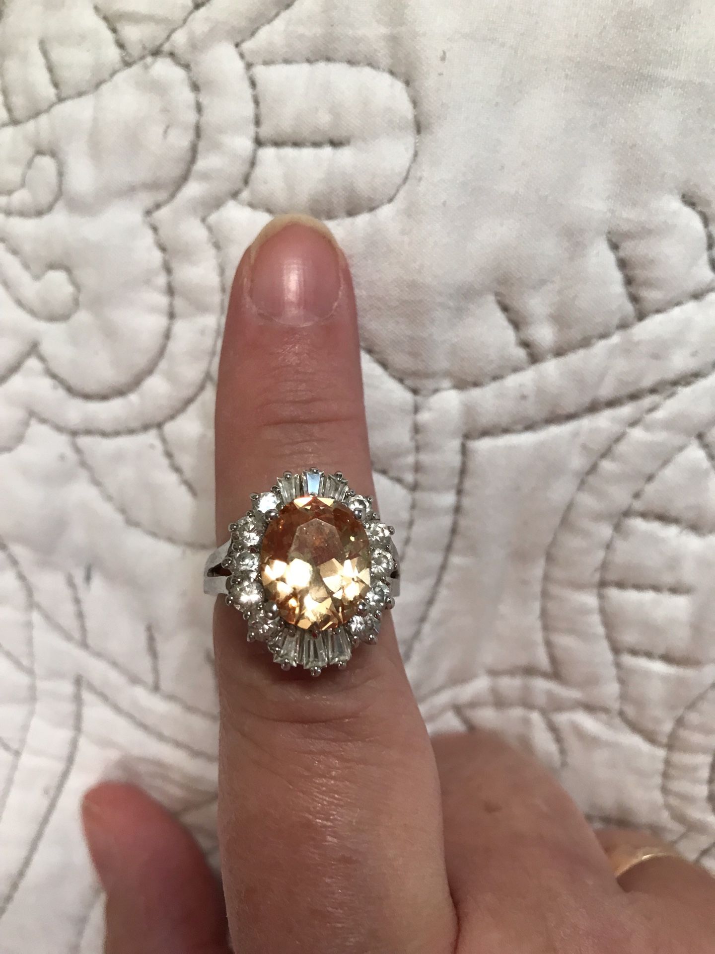 Pretty Gold stone Ring w/ CZs