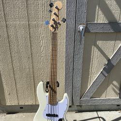 Fender  squier jazz bass 