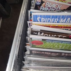 600 Comics Books 