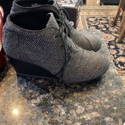 Sz 7.5 Bootie