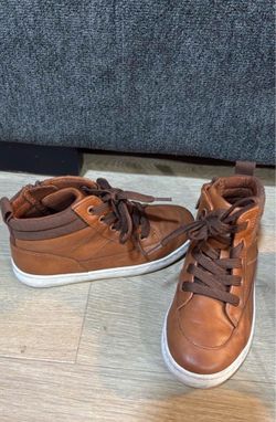 Brown kid shoes / zapatos de niño cafe