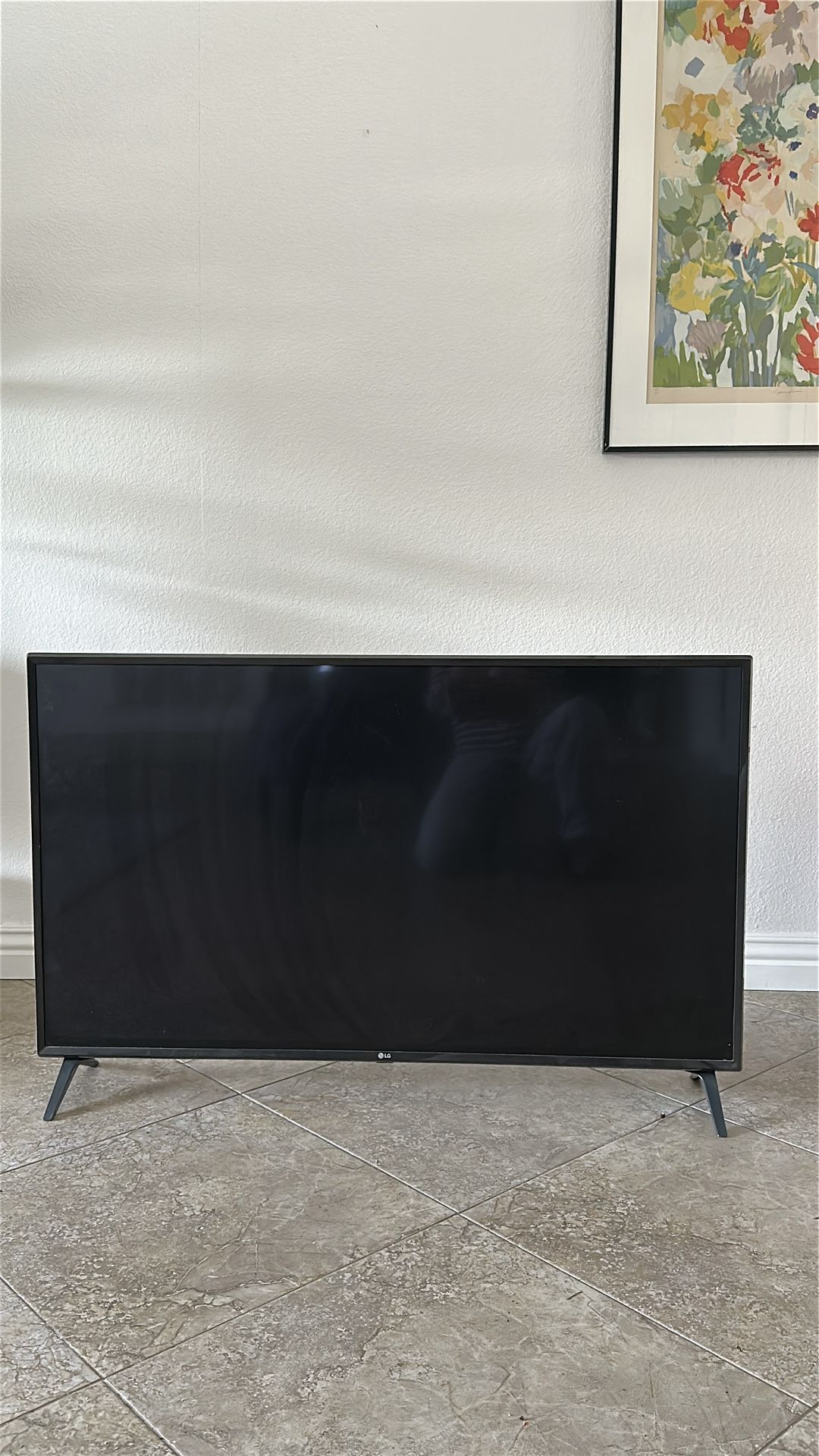 LG 49” 4K UHD Smart TV 📺 - Great Condition