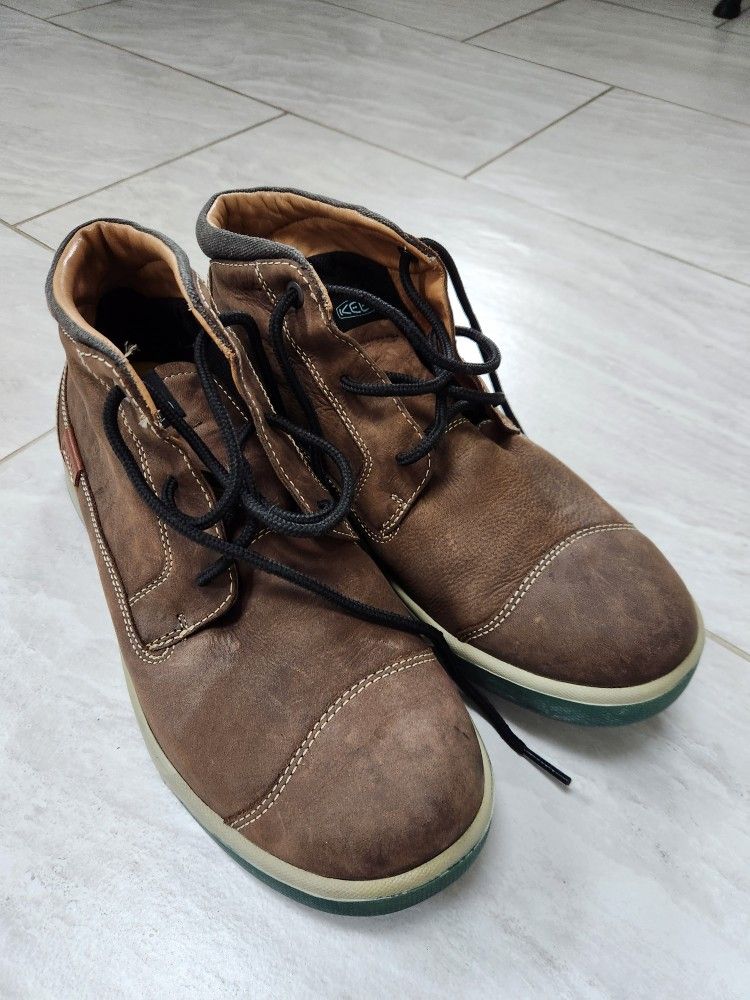 Keen Chukka Boots Size 9