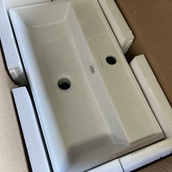 Wall Mount Sink - Swiss Madison 22” - New