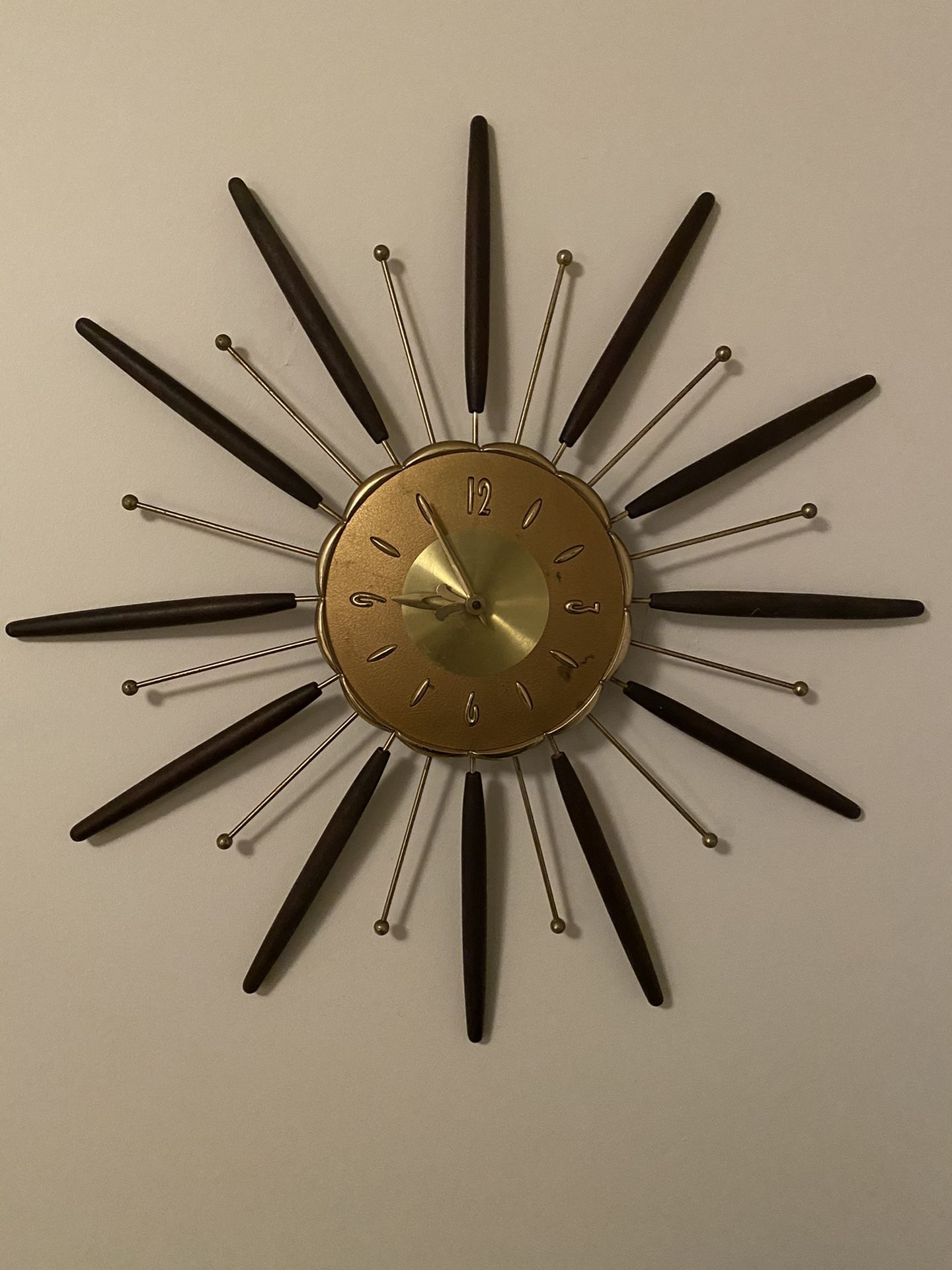 Vintage Mid Century Modern Lux Starburst Wall Clock Robert Shaw 1960's