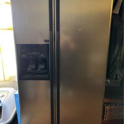 side by side fridge whirlpool