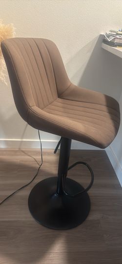 Move out sale  3 Adjustable Bar stool chairs