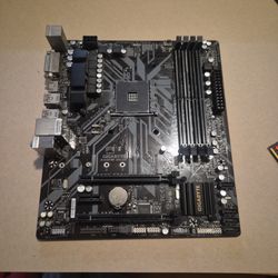 GIGABYTE B450M DS3H AM4 Micro ATX AMD Motherboard