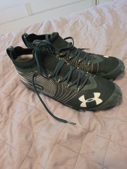 Rare Forest/Dark green Under Armour football cleats