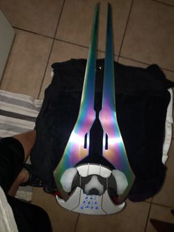 Halo 4 Titanium Color 29" Covenant Energy Plasma Fantasy Sword with Wall Plaque