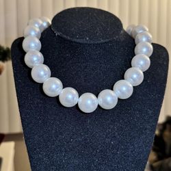 Elegant Faux Pearls Necklace And Earrings Set 15 Each One