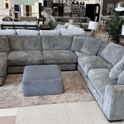OM• $38 Initial • Brand New Lindyn 6 Piece Sectional With Chaise 