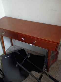 2 drawer desk
