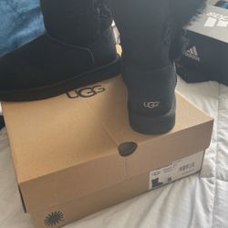 Uggs Boots ( Women)
