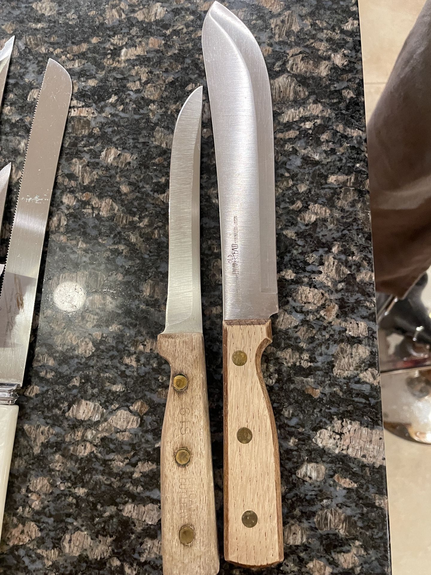 Old Homestead And Chicago cutlery Knife 61s