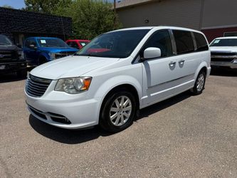 2016 Chrysler Town & Country
