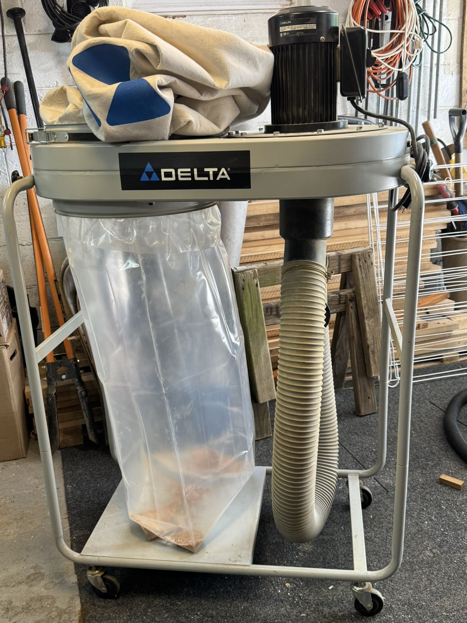 Delta Portable Dust Collector 50-760. $140