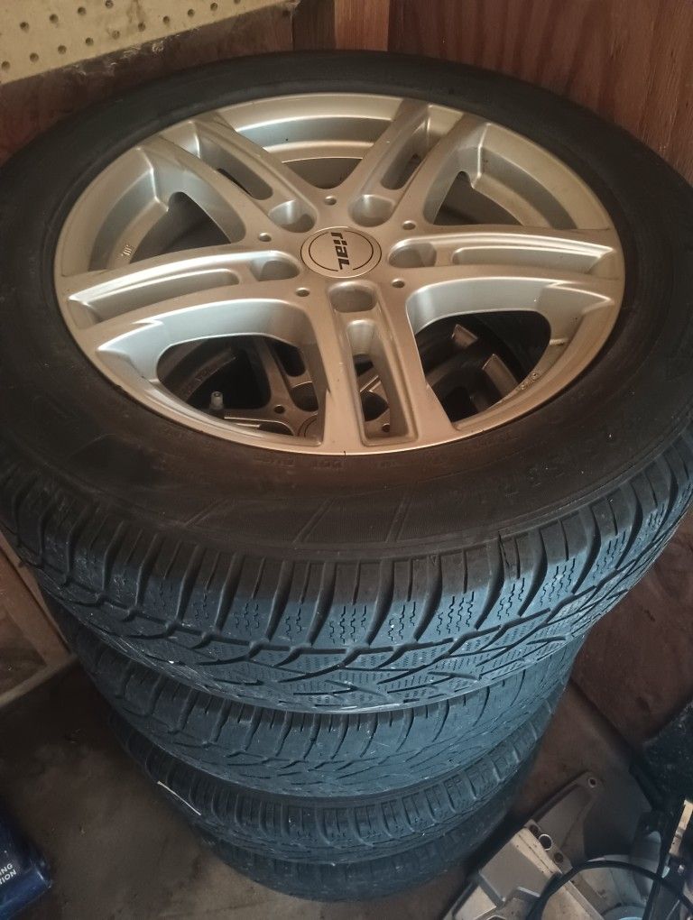16 in Rial aluminum 4 rims total NEEDS TIRES