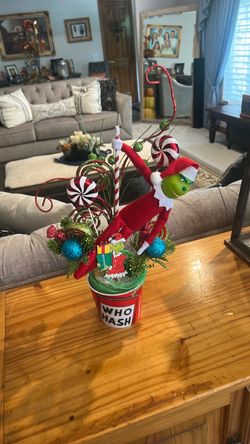 Grinch Christmas Centerpiece