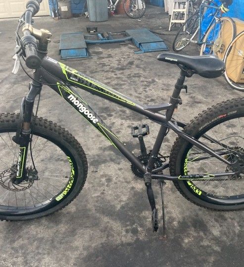 MONGOOSE, HONDO, 26×3, ELEMENT, NICE
