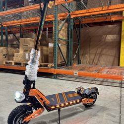 Dual-motor electric scooter