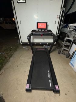 Sole F85 treadmill for sale