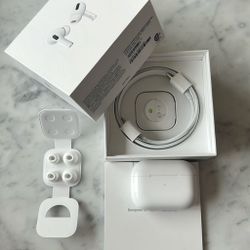 AirPods Pro (1st Generation) With MagSafe Charging - Never Used 