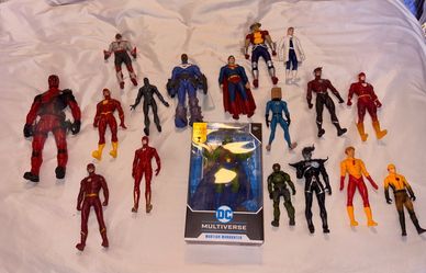 Marvel/DC FIGURE LOT