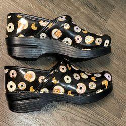 Women’s Shoes Size 7