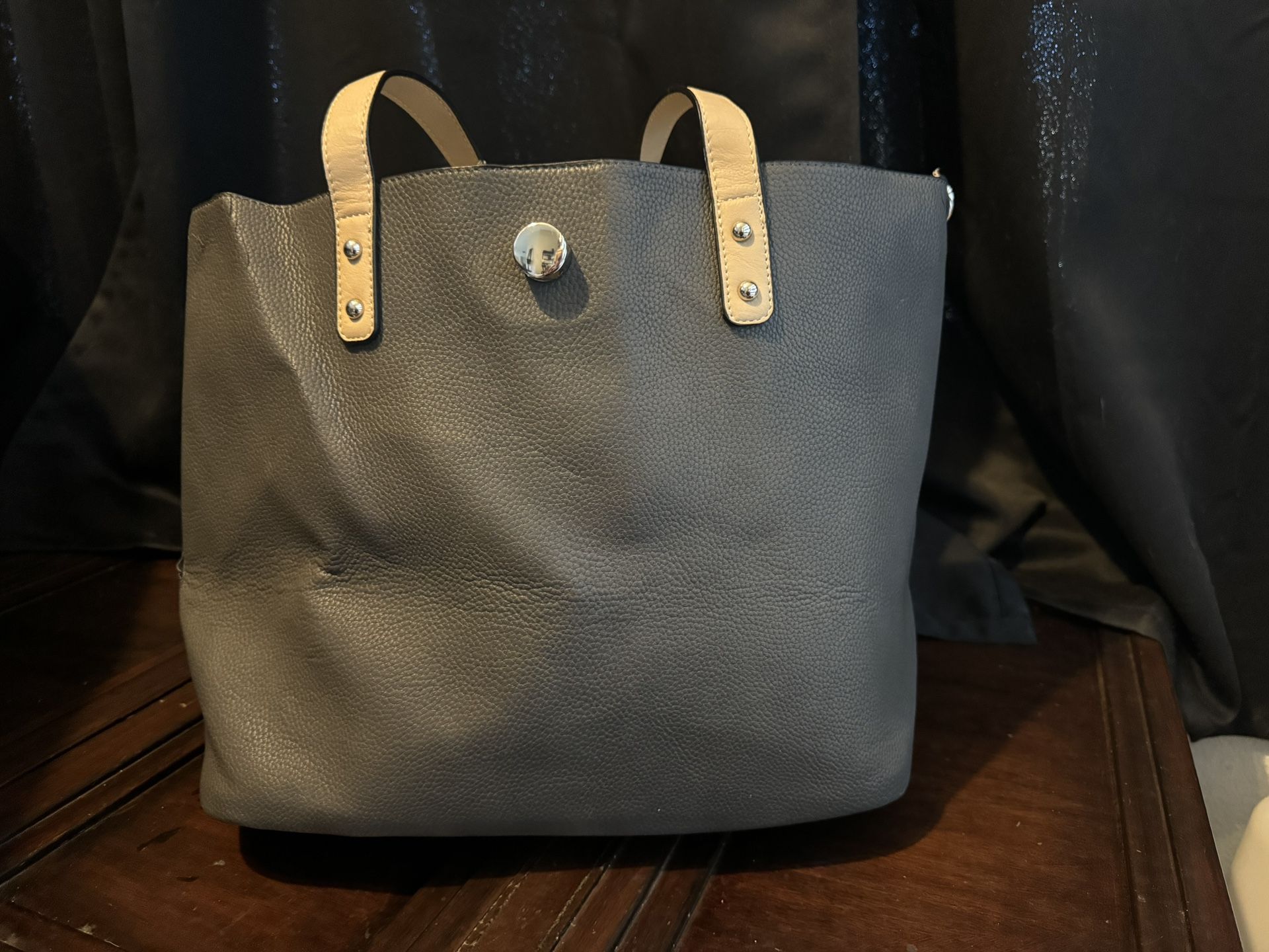 Blue Tote Style Purse