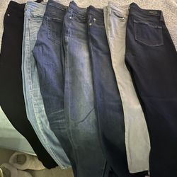7 Pairs Of Women’s Jeans 