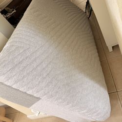 Set Of Two Twin XL  Casper Wave Mattress 