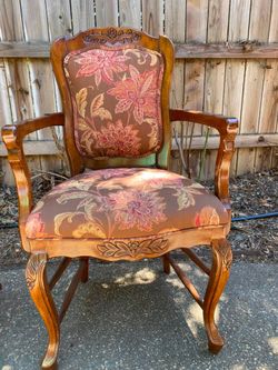Master Table Dining Chairs