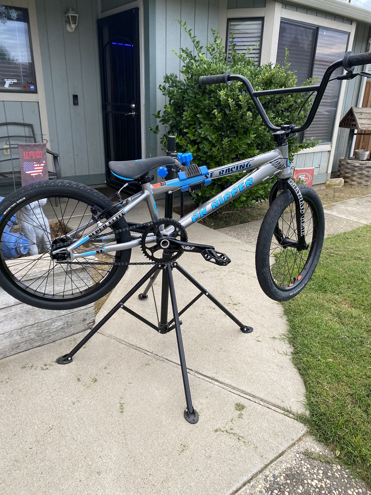 SE BIKE PK RIPPER 20” BMX RACE BIKE
