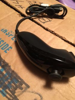 Black wii knumbchuck