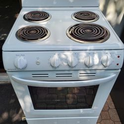 Stove In Excellent Condition 24 Wide By 36 Tall $300