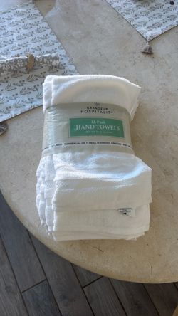 Grandeur Hospitality Towels, Hand Towel 12-pack